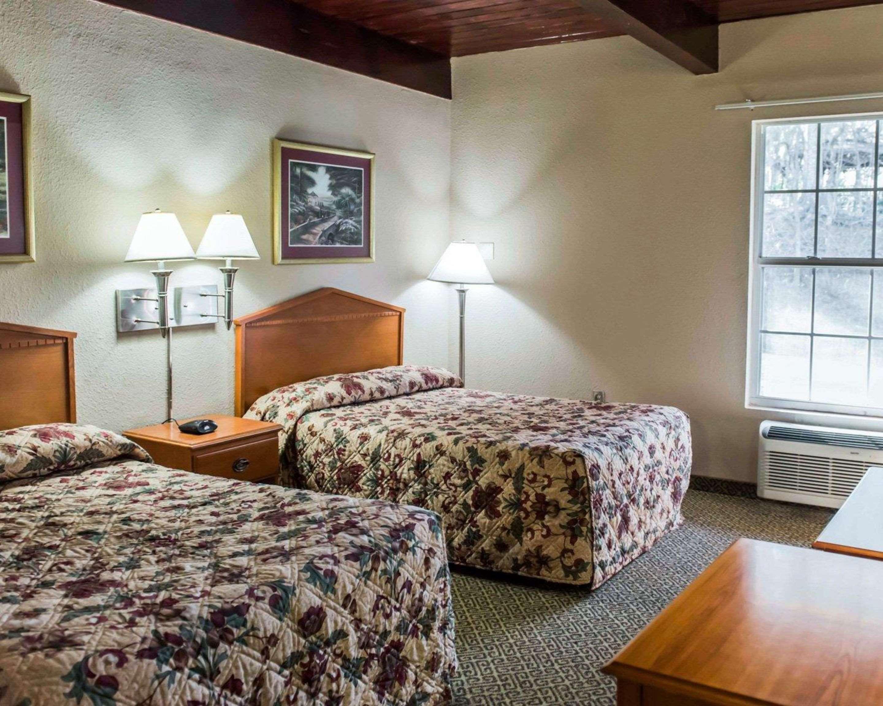 Econo Lodge Tallahassee Near Capital -University Exteriér fotografie