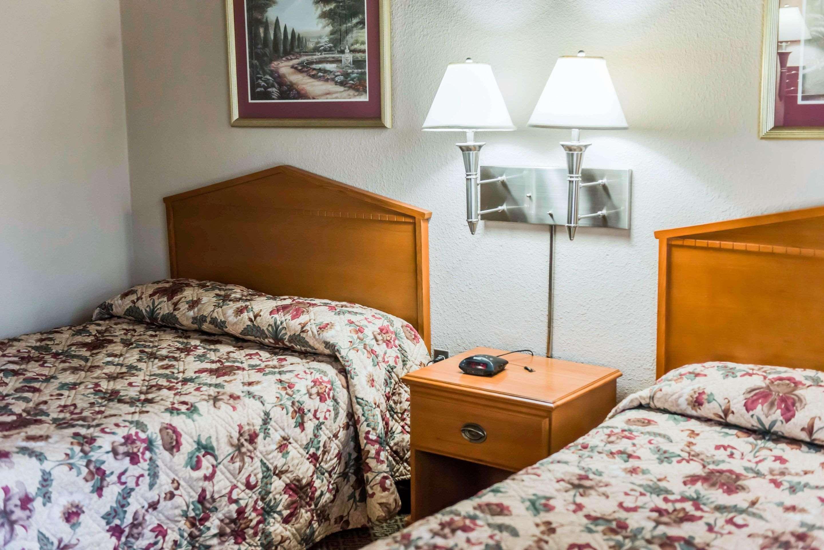 Econo Lodge Tallahassee Near Capital -University Exteriér fotografie